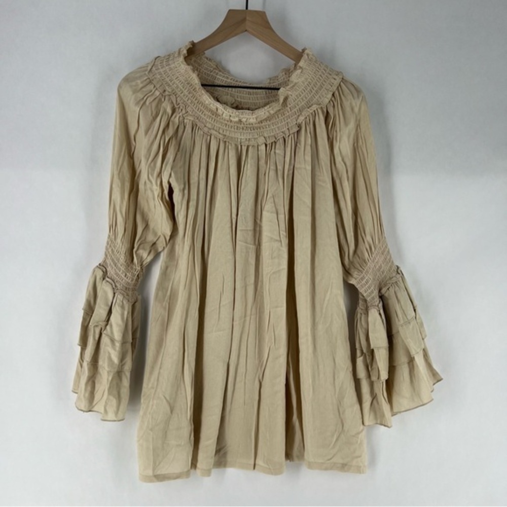 Avani Del Amour Out With The Gang Tunic Ivory Smocked Ringer‎ Sleeves Ruffle